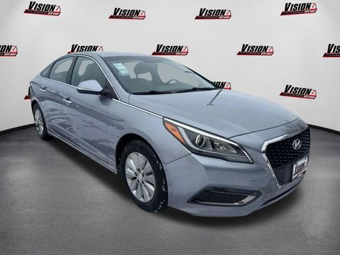 Used 2016 Hyundai Sonata SE image 3