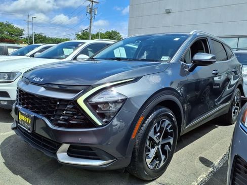 Certified 2023 Kia Sportage EX image 2