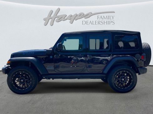 Used 2023 Jeep Wrangler Unlimited w/ Cold Weather Group image 8