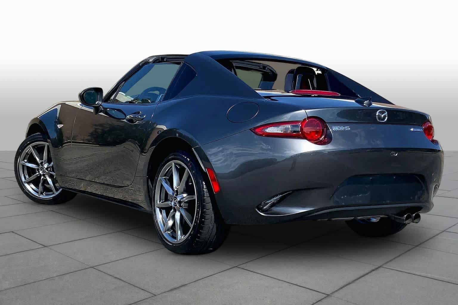 Used 2022 MAZDA MX-5 Miata RF Grand Touring RWD image 12