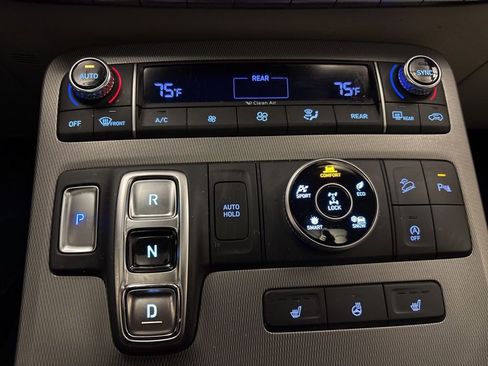 Used 2022 Hyundai Palisade SEL w/ Premium Package image 21