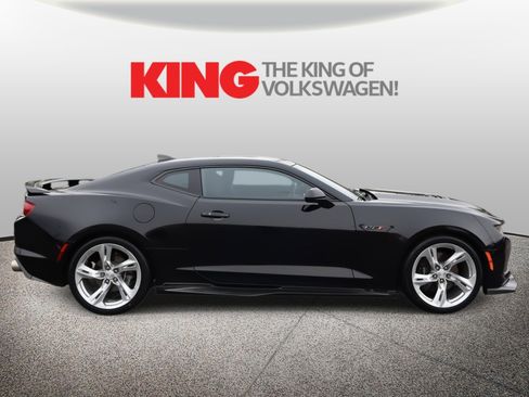 Used 2023 Chevrolet Camaro LT image 2