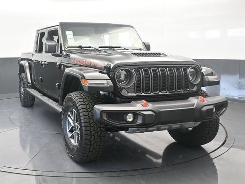 New 2026 Jeep Gladiator Mojave AWD/4WD image 9