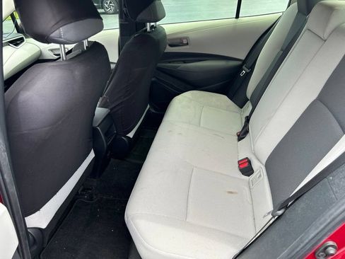 Used 2022 Toyota Corolla LE FWD image 10