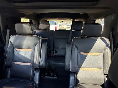 Used 2021 GMC Yukon AT4 w/ Technology Package AWD/4WD image 11