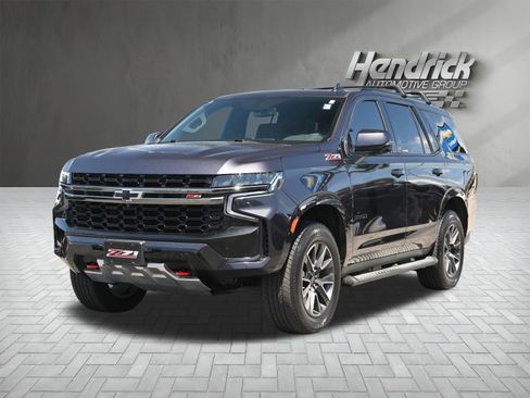 Used 2022 Chevrolet Tahoe Z71 w/ Luxury Package AWD/4WD image 5