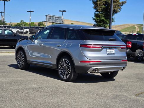 Certified 2022 Lincoln Corsair Reserve w/ Luxury Package AWD/4WD image 6