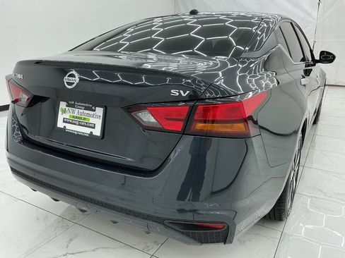 Used 2022 Nissan Altima 2.5 SV FWD image 8