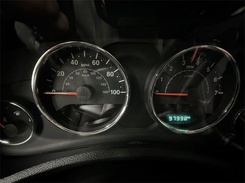 Used 2015 Jeep Wrangler Unlimited Sahara w/ Dual Top Group image 15