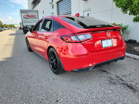 Used 2024 Honda Civic Sport image 4