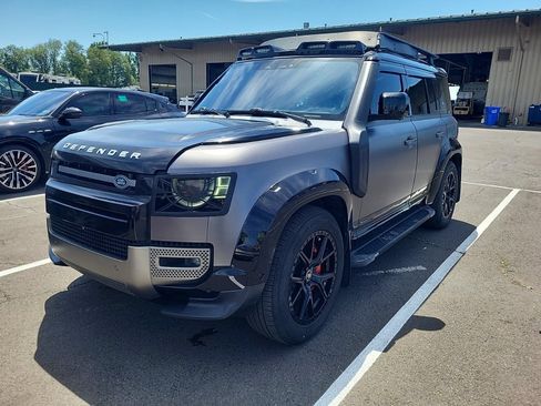 Used 2021 Land Rover Defender 110 X-Dynamic HSE AWD/4WD image 3