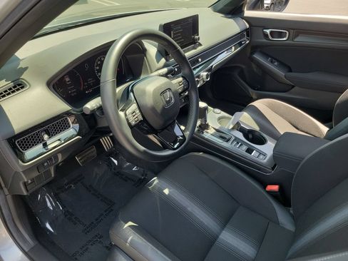 Certified 2025 Honda Civic Sport image 18