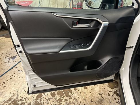 Certified 2025 Toyota RAV4 XLE AWD/4WD image 14