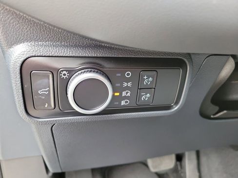 Used 2025 Ford Explorer Active RWD image 27