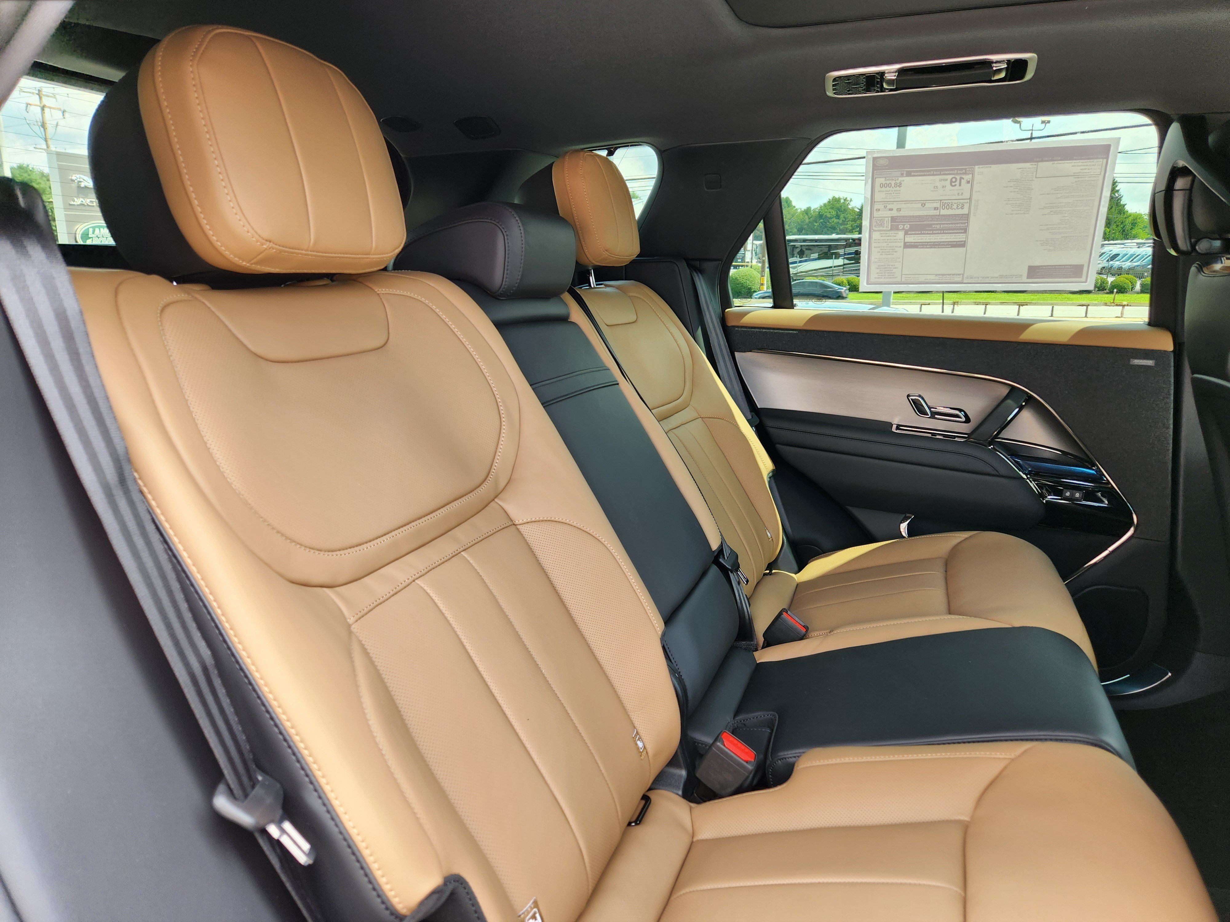 New 2026 Land Rover Range Rover Sport Dynamic SE AWD/4WD image 11