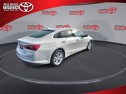 Used 2023 Chevrolet Malibu LT FWD image 8