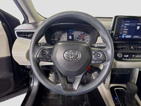 Used 2023 Toyota Corolla Cross L FWD image 13