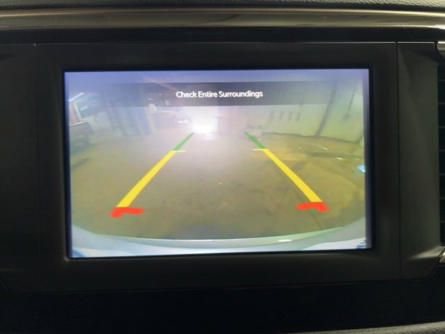 Used 2023 Chrysler Voyager LX FWD image 6