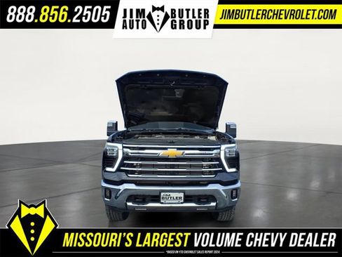Used 2024 Chevrolet Silverado 2500 LTZ w/ LTZ Convenience Package image 25