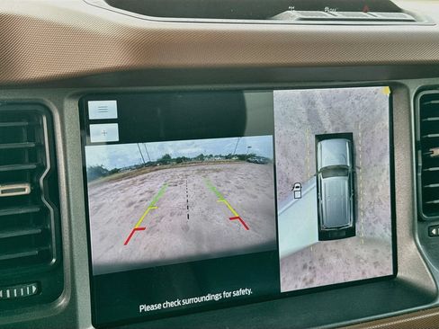 Used 2024 Ford Bronco Outer Banks AWD/4WD image 17