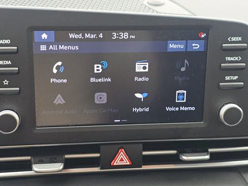 Used 2023 Hyundai Elantra Blue image 17