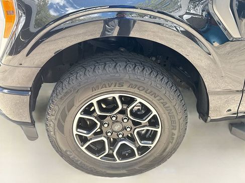 Used 2023 Ford F150 Lariat AWD/4WD image 37
