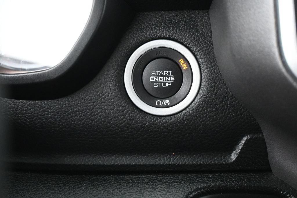 Used 2021 RAM 1500 Big Horn RWD image 30