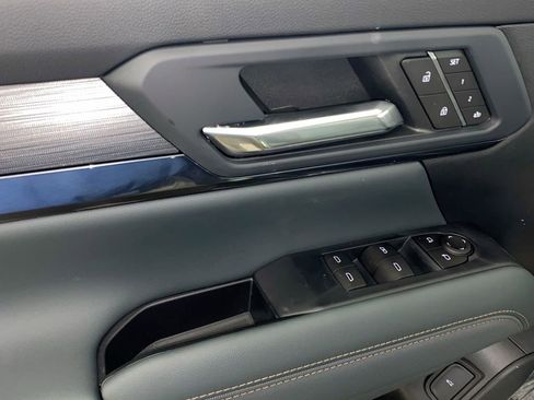 Used 2026 GMC Terrain AT4 w/ Convenience Package III image 13