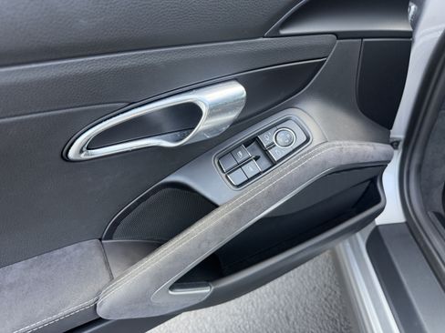 Certified 2019 Porsche 911 GT3 RWD image 22