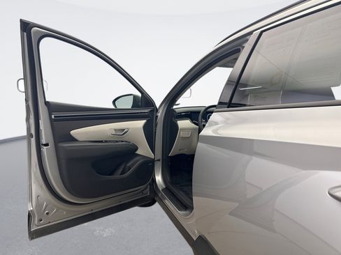 Used 2024 Hyundai Tucson Limited image 9
