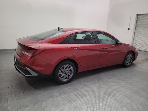 Used 2024 Hyundai Elantra SEL FWD image 10