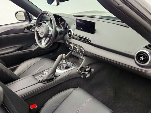 Used 2024 MAZDA MX-5 Miata RF Grand Touring RWD image 24