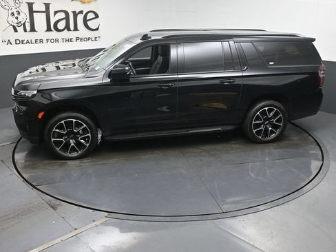 Used 2022 Chevrolet Suburban RST w/ Luxury Package AWD/4WD image 61
