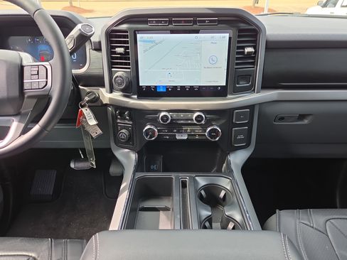 Used 2024 Ford F150 XLT w/ Mobile Office Package image 24