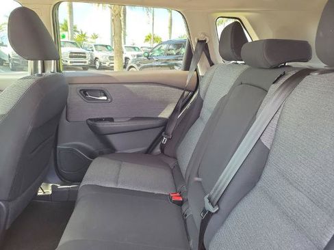 Certified 2022 Nissan Rogue SV AWD/4WD image 16