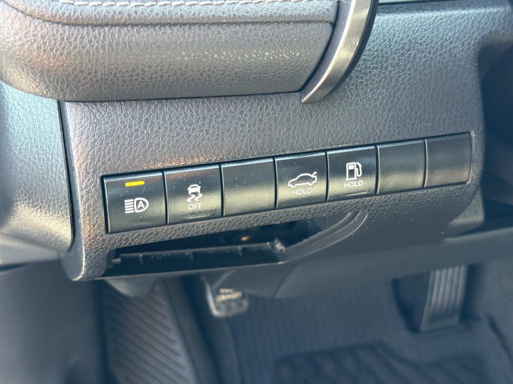 Used 2023 Toyota Camry SE FWD image 24
