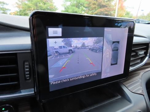 Used 2020 Ford Explorer Limited image 24