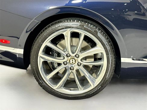 Used 2020 Bentley Continental GT V8 image 35