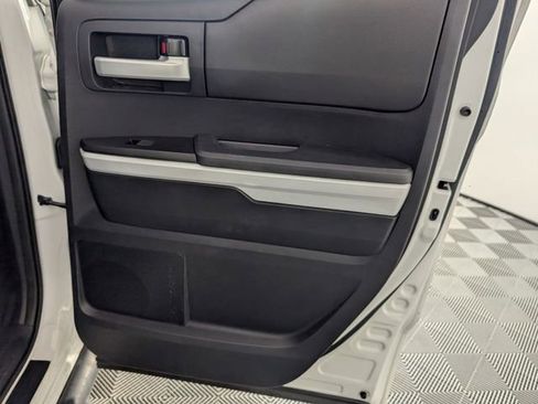 Used 2014 Toyota Tundra SR5 w/ SR5 Upgrade Package image 29