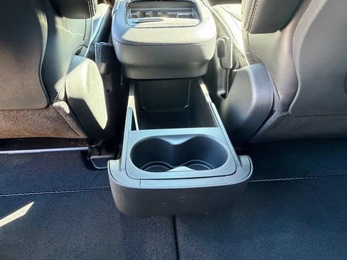 New 2026 Chrysler Pacifica Limited w/ Uconnect Theater Family Group FWD image 28