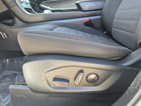 Used 2021 Ford Edge SE AWD/4WD image 17
