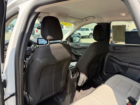 Used 2025 Ford Escape Active FWD image 9