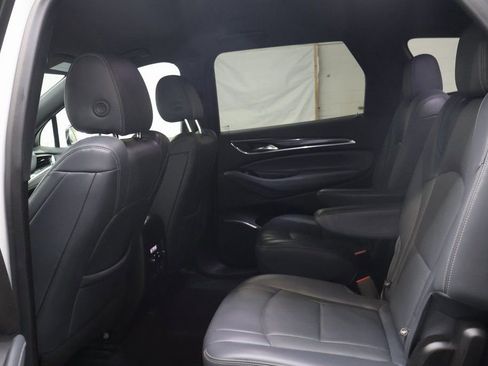 Used 2022 Buick Enclave Premium AWD/4WD image 16