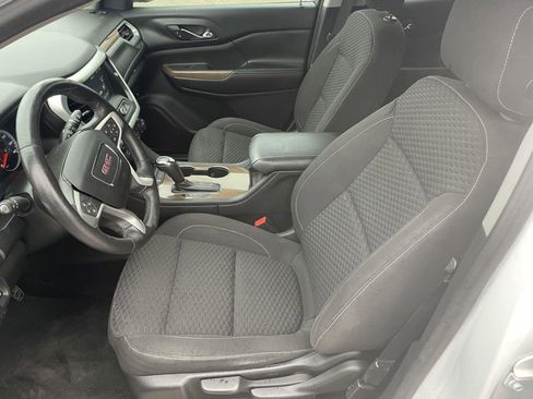 Used 2017 GMC Acadia SLE image 11