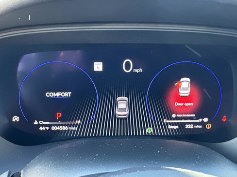 Certified 2025 Acura TLX w/ Technology Package image 30