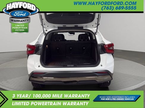 Used 2024 Chevrolet Trax ACTIV w/ Sunroof Package FWD image 20