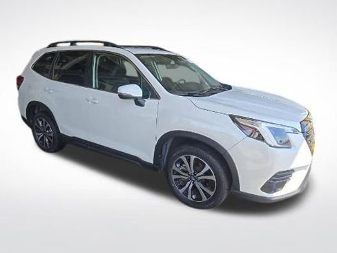 Used 2023 Subaru Forester Limited AWD/4WD image 3