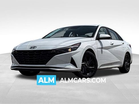 Used 2023 Hyundai Elantra SEL FWD image 1