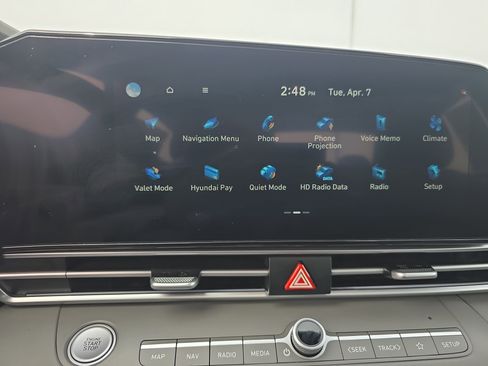 Used 2025 Hyundai Elantra SEL image 22