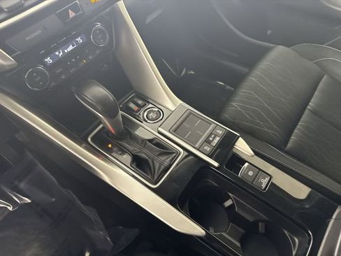 Used 2019 Mitsubishi Eclipse Cross SE image 18